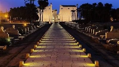 بترانيم فرعونية.. فريق حفل المومياوات الملكية يقود افتتاح طريق المواكب المقدسة 