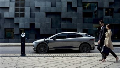 إنجلترا تلزم المنازل بتركيب نقاط شحن للسيارات الكهربائية 