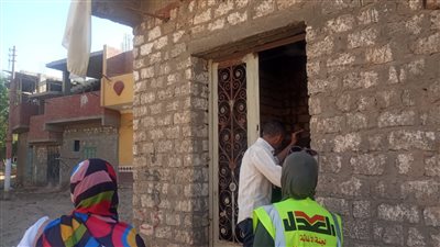 حزب العدل يبدأ مرحلة ترميم المنازل المتضررة من السيول بأسوان