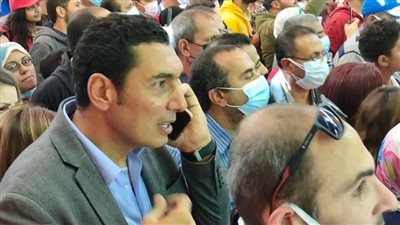 جوهر نبيل يصل إلى مقر الأهلي بالجزيرة للإدلاء بصوته في الانتخابات 