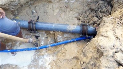 إصلاح خط مياه في إمبابة وشفط المياه المتراكمة في الجيزة