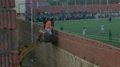 غرائب الكرة المصرية.. مدرب يستعين بـ لودر في مباراة بالقسم الرابع