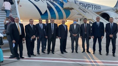 وزير الطيران يشكر عمال مطاري القاهرة والأقصر على احتفالية طريق الكباش