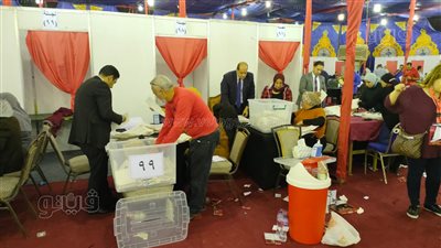 بدء أعمال فرز الأصوات في انتخابات الأهلي | صور