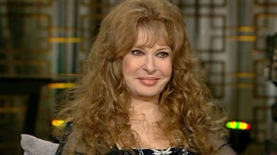 ظافر العابدين يوجه رسالة لـ نيللي بمناسبة تكريمها في مهرجان القاهرة|فيديو