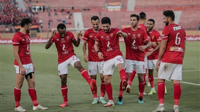 رباعي الأهلي والفرصة الأخيرة في معسكر الإمارات