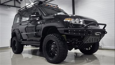 ظهور سيارات ريماك الروسية بكود UAZ في معرض لوس أنجلوس