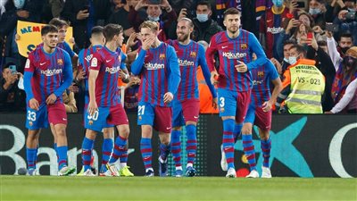 التشكيل الرسمي لمباراة برشلونة وإشبيلية