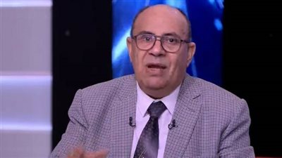 تذكر أنك ممتحن.. رسالة مؤثرة من مبروك عطية للفنان رشوان توفيق| فيديو 