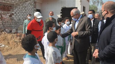 محافظ الجيزة يتابع تنفيذ مشروعات تطوير الشوبك 