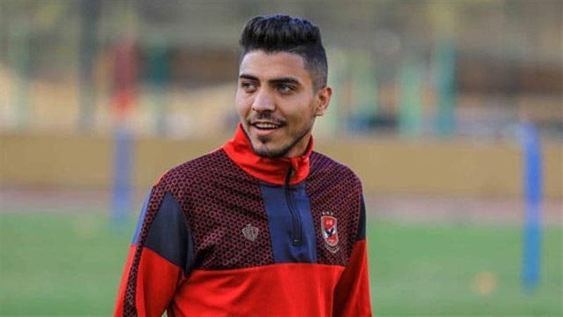 محمد شريف لاعب الأهلي