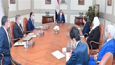 بسام راضي: الرئيس يوجه بالاستمرار في جهود تطوير شركات قطاع الأعمال العام بهدف تطويرها وتنظيمها لتنطلق الي المستقبل وتساهم بفاعلية في عملية التنمية وفق قواعد هيكلية وادارية حديثة