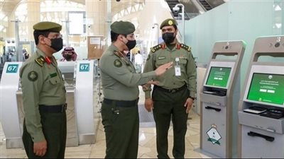 قرار جديد من السعودية بشأن الإقامات وتأشيرات الخروج والعودة