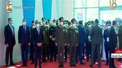 تصنيع مصري.. السيسي يستمع لشرح تفصيلي عن ترسانة القوات البحرية المصرية | فيديو