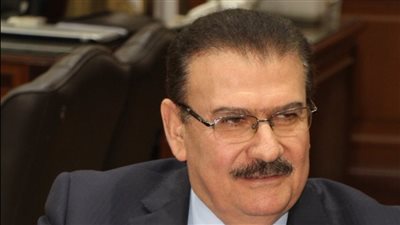 نقيب المهندسين السابق يتبرع ببدلاته المتجاوزة 300 ألف جنيه لصندوق المعاشات | مستند