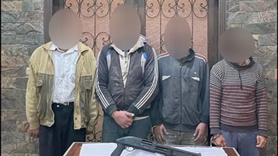 الإتاوة أو القتل.. 4 بلطجية يمطرون صيادا بوابل من الرصاص بالإسكندرية.. وتمزيق جسد نقاش بالجيزة