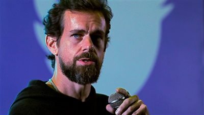 توقعات بتنحي مؤسس تويتر من منصبه