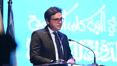 وزير الثقافة يطلق أول بودكاست فني وثقافي بمعرض القاهرة للكتاب 2025 (فيديو وصور)