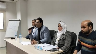 وكيل صحة سوهاج يناقش الاستعداد لتقديم ملف الإشهاد لخلو مصر من البلهارسيا