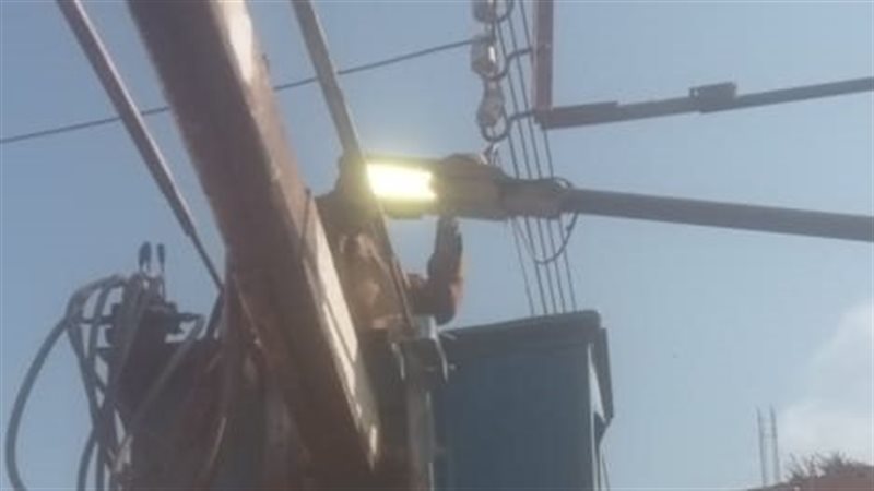 صيانة كشافات وأعمدة