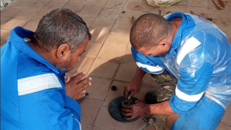 جانب من أعمال الصيانة،فيتو