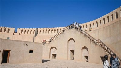 قلعة نزوى، مزار تاريخي يحكى زمن الحرب والسلام فى سلطنة عمان (صور)