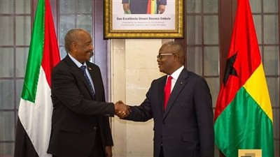 لتدعيم علاقات السودان، البرهان يصل إلى غينيا بيساو فى ثاني محطاته الأفريقية 