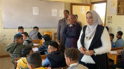 استمرار أعمال متابعة سير الامتحانات بإدارات الإسماعيلية التعليمية (صور) 