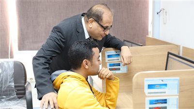 انتظام الامتحانات النظرية في تكنولوجيا العلوم الصحية بالإسماعيلية الأهلية (صور) 