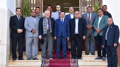 لجنة إعلام المجلس الأعلى للجامعات تزور جامعة الوادي الجديد وتشيد بالإمكانات
