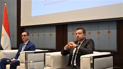 الاستثمار: نستهدف الحد من العجز في الميزان التجاري