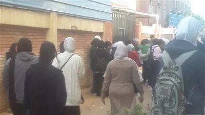 ارتياح بين طلاب ثانية ثانوى لسهولة امتحان الرياضيات بالإسكندرية (بث مباشر) 