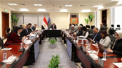 وزير الاتصالات يبحث مع وفد اتحاد الصناعات البافاري تعزيز التعاون المشترك 