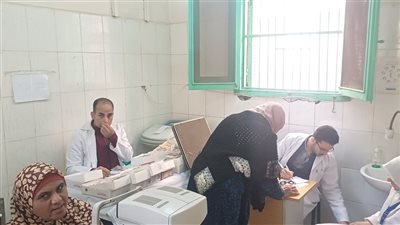 الكشف على 364 حالة فى قافلة طبية بقرية سندوة بالخانكة