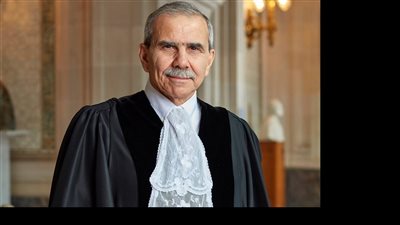 نواف سلام يفوز في سباق رئاسة الحكومة اللبنانية