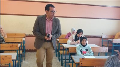 طلاب الصف الأول الثانوي بالدقهلية يؤدون اليوم امتحان مادة الرياضيات 
