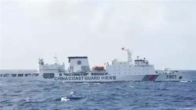 ترهيب الصيادين، الفلبين تعرب عن قلقها من نشر الصين للسفينة العملاقة