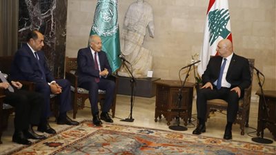 أبو الغيط يزور بيروت لتهنئة الرئيس عون (صور)