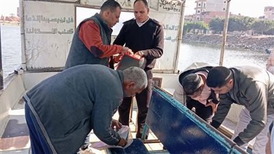 إيقاف 3 معديات مخالفة وتحرير 5 محاضر خلال حملة نهرية بالمحمودية 