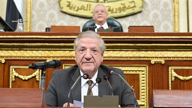 مناقشة وقف العمل