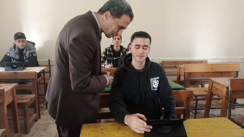 امتحانات نصف العام