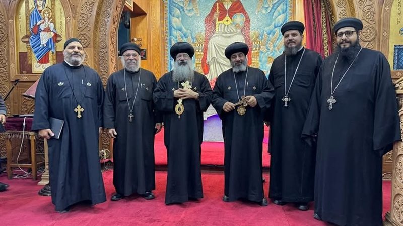 الانبا نوافير 