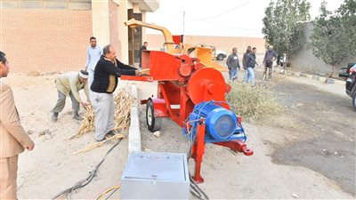 محافظ أسيوط يتفقد ماكينات الفرم والتكسير بمصنع تدوير المخلفات عقب صيانتها وتشغيلها 