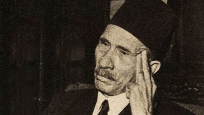 أحمد لطفي السيد.. محطات في حياة أستاذ الجيل.. أول من تولى إدارة جامعة القاهرة.. واقعة طريفة بينه وبين محمد عبده.. ورئيس الحزب الوطني يفتح عليه النار لهذا السبب