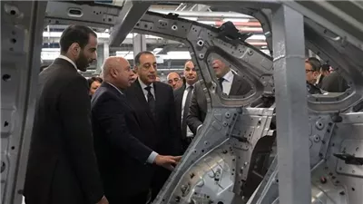 مدبولي: نستهدف زيادة إنتاجية السوق المحلية من صناعة السيارات