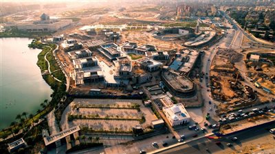 وزير الإسكان يتابع سير العمل بمشروع حدائق تلال الفسطاط