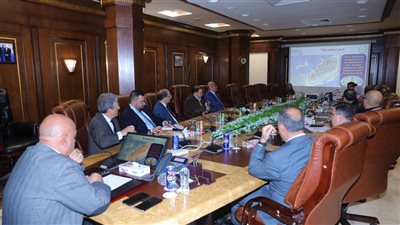  وفد من المنظمة البحرية الدولية يزور هيئة ميناء الإسكندرية 