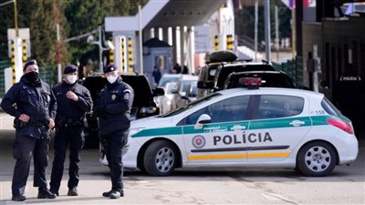 مقتل شخصين في هجوم بسكين داخل مدرسة بسلوفاكيا