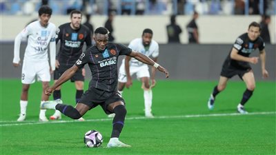 الفيحاء يخطف فوزا مثيرا من الأخدود 2-1 في الدوري السعودي