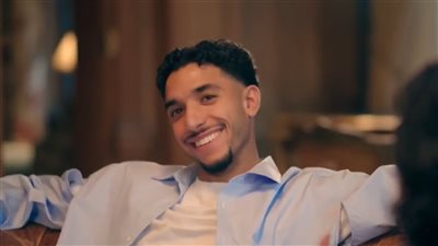 عمر مرموش يكشف قصصًا مثيرة قبل الوصول إلى النجومية مع فرانكفورت